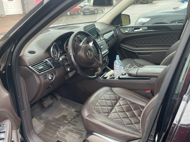 Mercedes-Benz GLS X166, 7 мест, 2016 г.