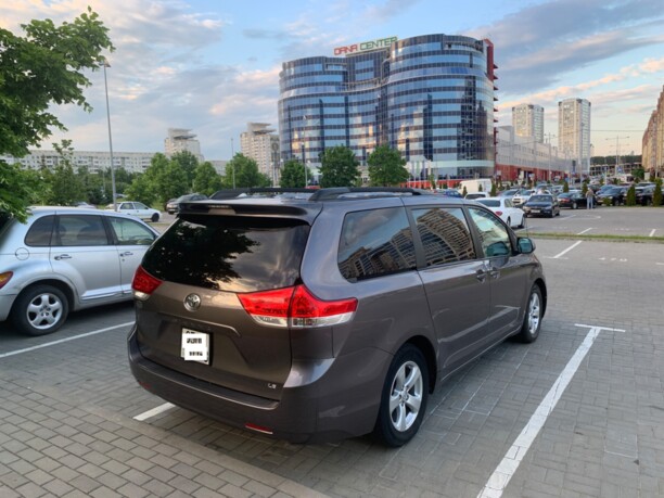 Toyota Sienna III (XL30) · Рестайлинг, 7 мест, 2014 г.