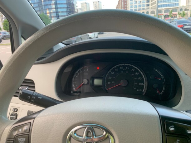 Toyota Sienna III (XL30) · Рестайлинг, 7 мест, 2014 г.