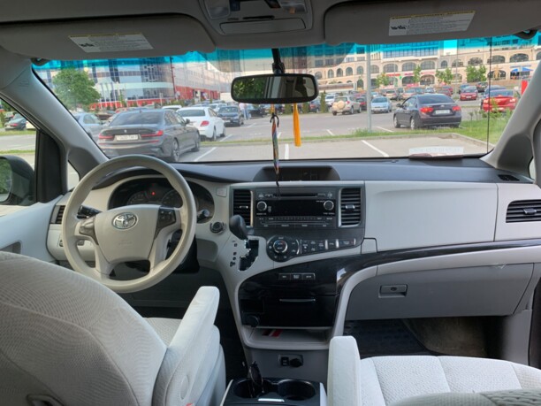 Toyota Sienna III (XL30) · Рестайлинг, 7 мест, 2014 г.
