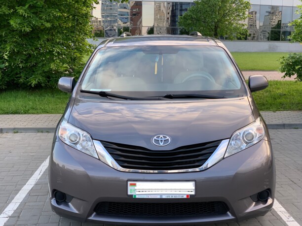 Toyota Sienna III (XL30) · Рестайлинг, 7 мест, 2014 г.