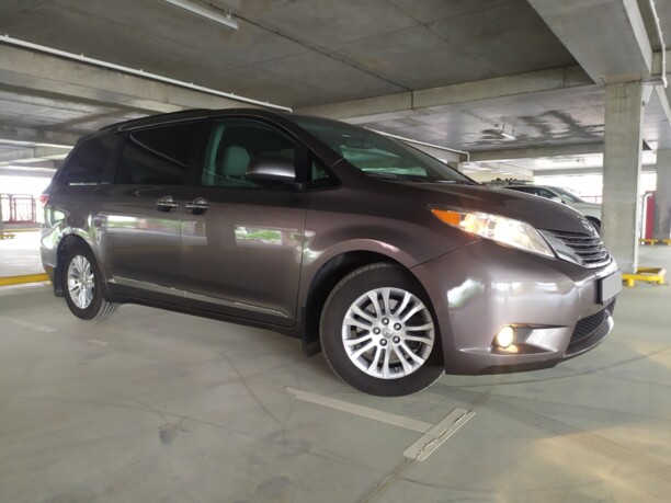 Toyota Sienna III (XL30) · Рестайлинг, 7 мест, 2016 г.