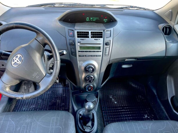 Toyota Yaris II (XP9) · Рестайлинг, 2010 г.