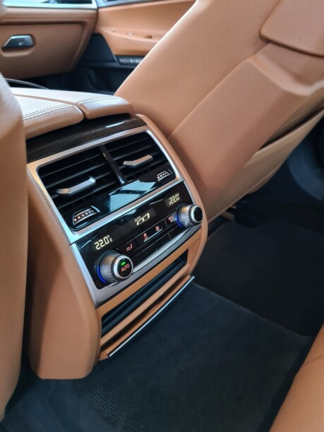 BMW 7 серия G11, 2016 г.