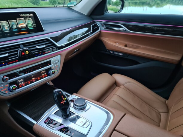 BMW 7 серия G11, 2016 г.
