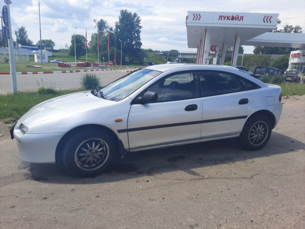 Mazda 323F, 1998 г.