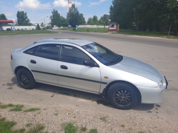 Mazda 323F, 1998 г.