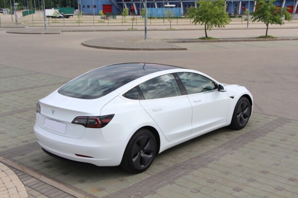 Tesla Model 3, 2018 г.
