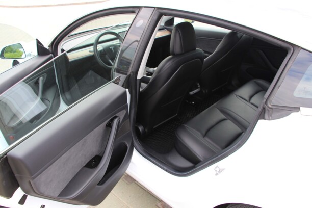 Tesla Model 3, 2018 г.