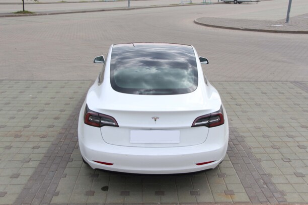 Tesla Model 3, 2018 г.