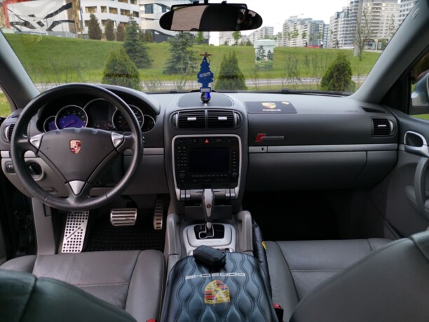 Porsche Cayenne 955, 2004 г.