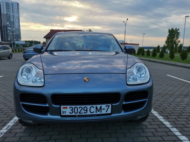 Porsche Cayenne 955, 2004 г.