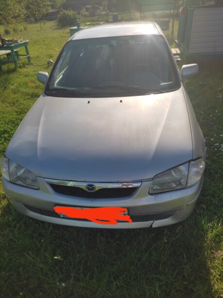 Mazda 323F, 1998 г.