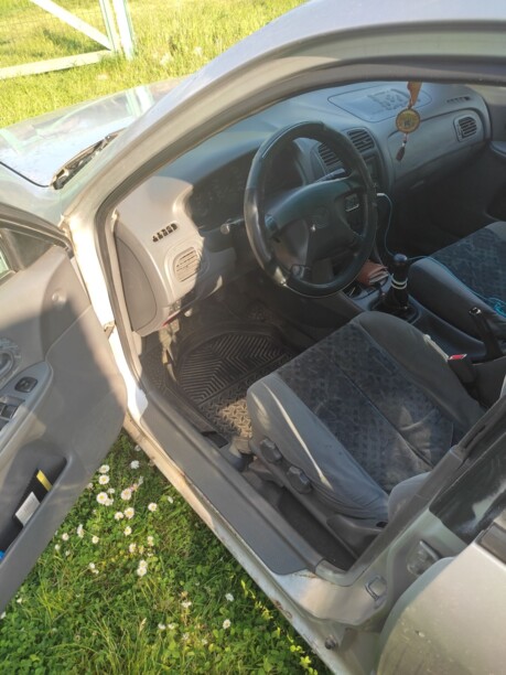 Mazda 323F, 1998 г.