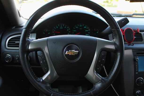 Chevrolet Tahoe GMT900, 7 мест, 2008 г.