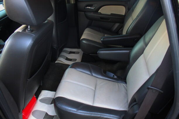 Chevrolet Tahoe GMT900, 7 мест, 2008 г.