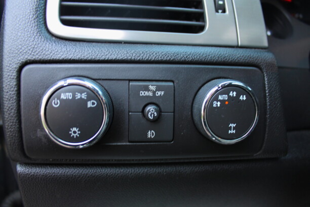 Chevrolet Tahoe GMT900, 7 мест, 2008 г.
