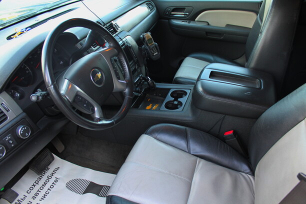 Chevrolet Tahoe GMT900, 7 мест, 2008 г.