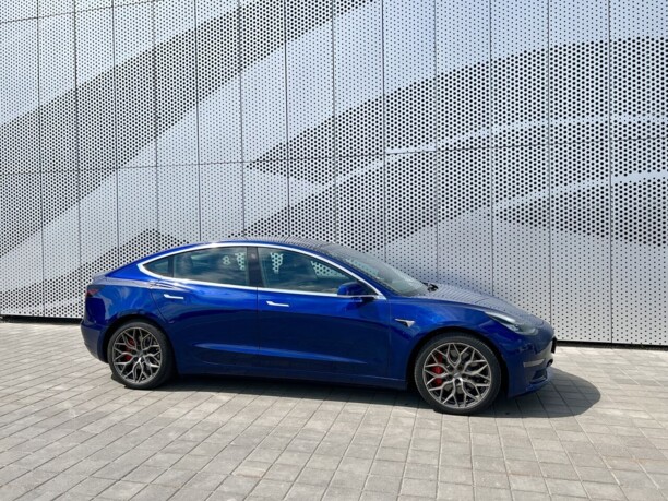 Tesla Model 3, 2019 г.