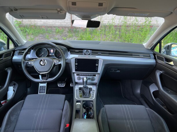 Volkswagen Passat Alltrack B8, 2017 г.