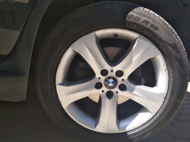 Легковые шины Pirelli 255/50 R19 4 шт.