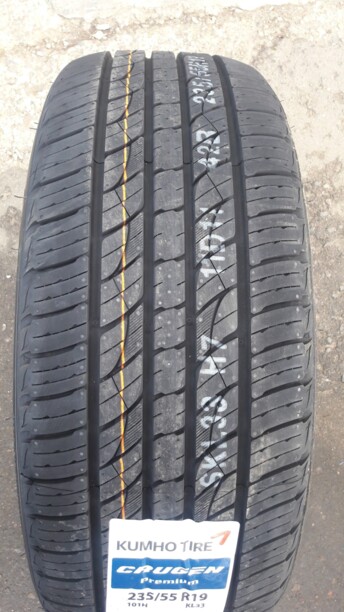 Легковые шины Kumho Crugen Premium KL33 255/45 R20 4 шт.