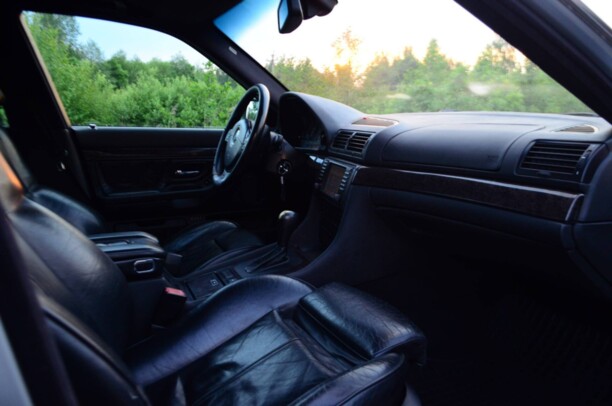 BMW 7 серия E38, 2001 г.