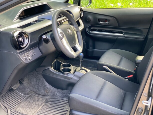 Toyota Prius C I · Рестайлинг, 2017 г.