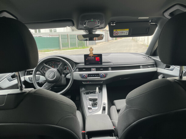 Audi A4 B9, 2018 г.
