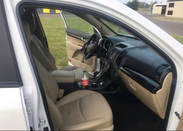 Kia Sorento II, 7 мест, 2010 г.