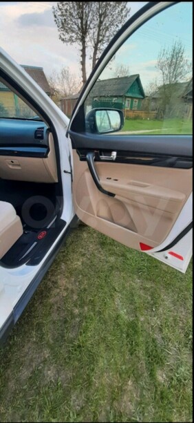 Kia Sorento II, 7 мест, 2010 г.