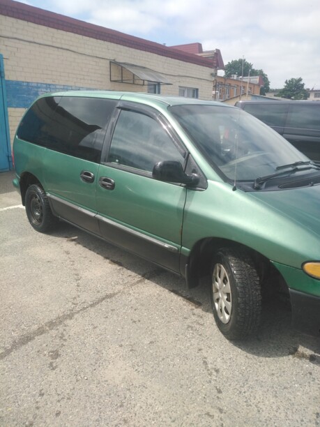 Dodge Caravan III, 7 мест, 1998 г.