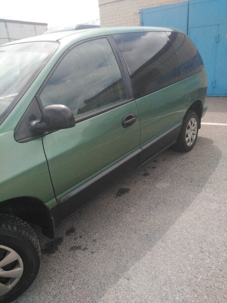 Dodge Caravan III, 7 мест, 1998 г.