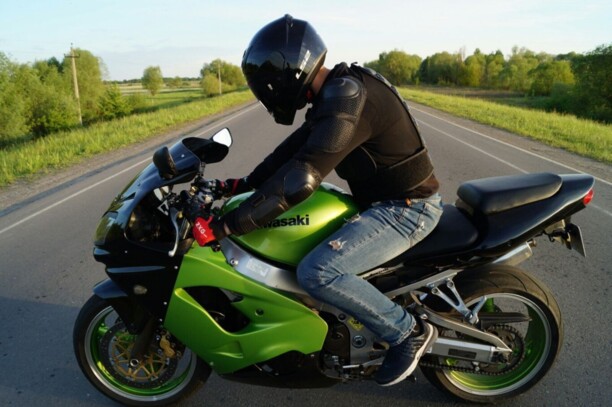 Kawasaki ZXR спорт, 2003 г.
