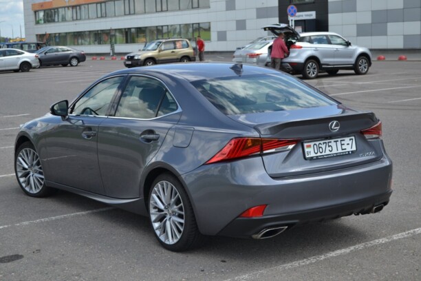 Lexus IS III · Рестайлинг, 2017 г.
