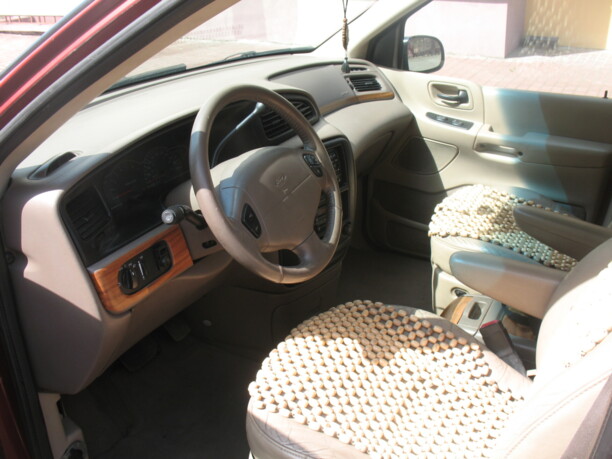 Ford Windstar II, 7 мест, 2000 г.