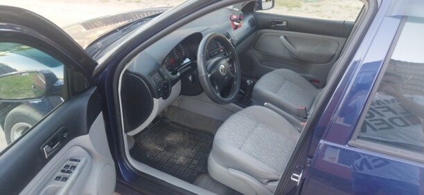 Volkswagen Golf IV, 2001 г.