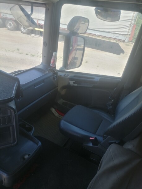 Scania R-series Низкорамный седельный тягач R420, 2010 г.