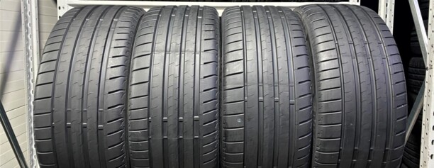 Легковые шины Bridgestone Potenza Sport 285/35 R22 4 шт.