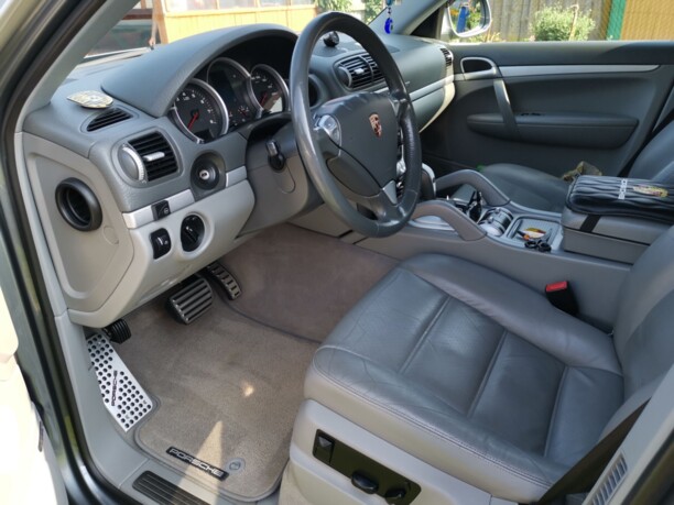 Porsche Cayenne 955, 2004 г.
