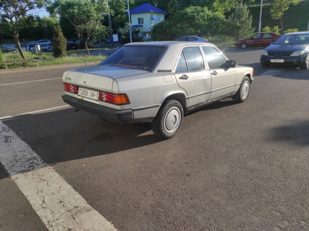 Mercedes-Benz 190 (W201) I, 1988 г.