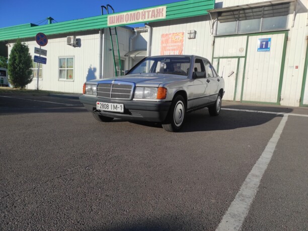 Mercedes-Benz 190 (W201), 1988 г.