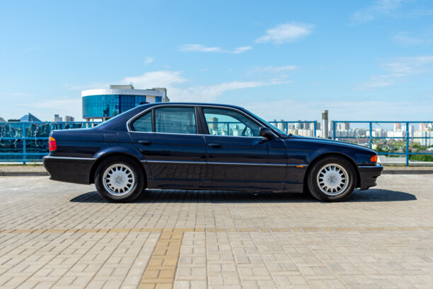 BMW 7 серия E38, 2001 г.