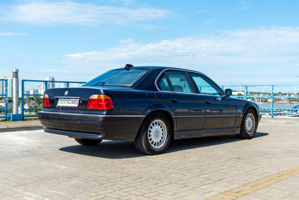 BMW 7 серия E38, 2001 г.