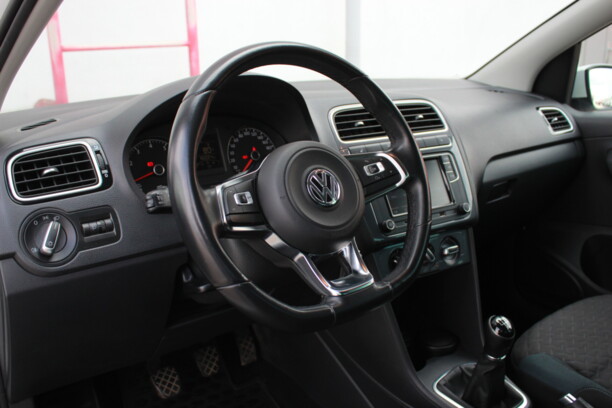 Volkswagen Polo Sedan I · Рестайлинг, 2019 г.