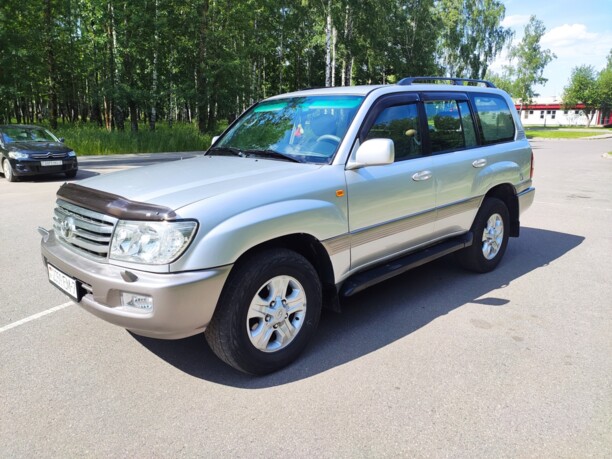 Toyota Land Cruiser J100 · 2-й рестайлинг, 7 мест, 2007 г.