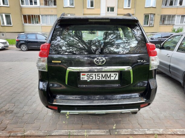 Toyota Land Cruiser Prado J150, 7 мест, 2010 г.