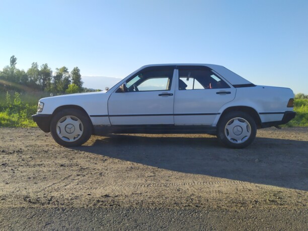 Mercedes-Benz 190 (W201), 1985 г.