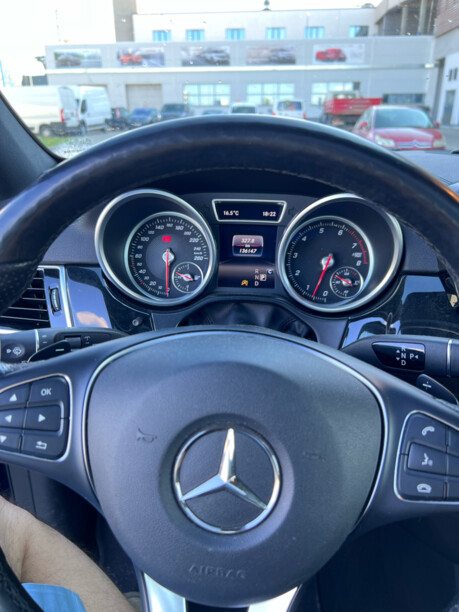 Mercedes-Benz GLE W166, 2016 г.