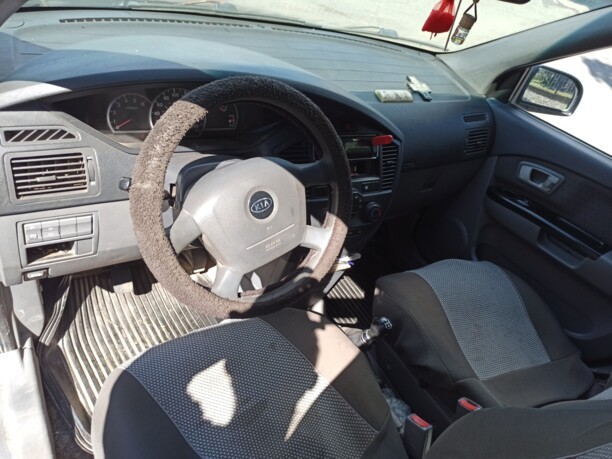 Kia Carens I · Рестайлинг, 2005 г.